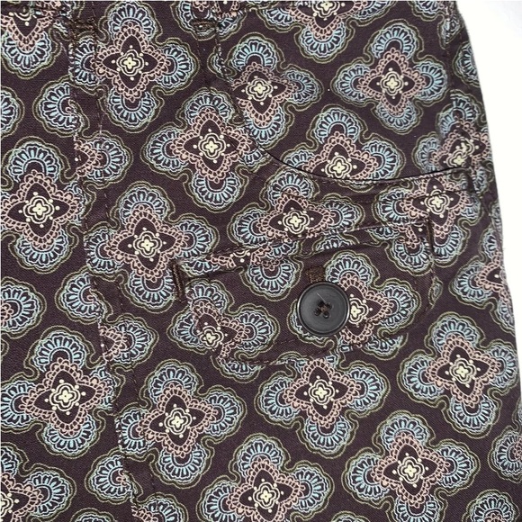 Ann Taylor Loft Women's Petite Brown Floral Cotton Mid Rise Capri Pants Size 14P - Picture 4 of 7